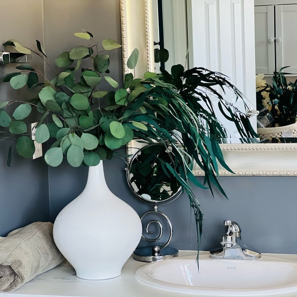 Preserved Dried Eucalyptus Bunch - Picture 4 of 5